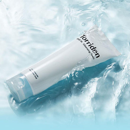 Torriden- DIVE-IN Low Molecular Hyaluronic Acid Cleansing Foam