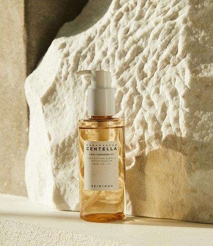 Skin1004- Madagascar Centella Light Cleansing Oil 200ML